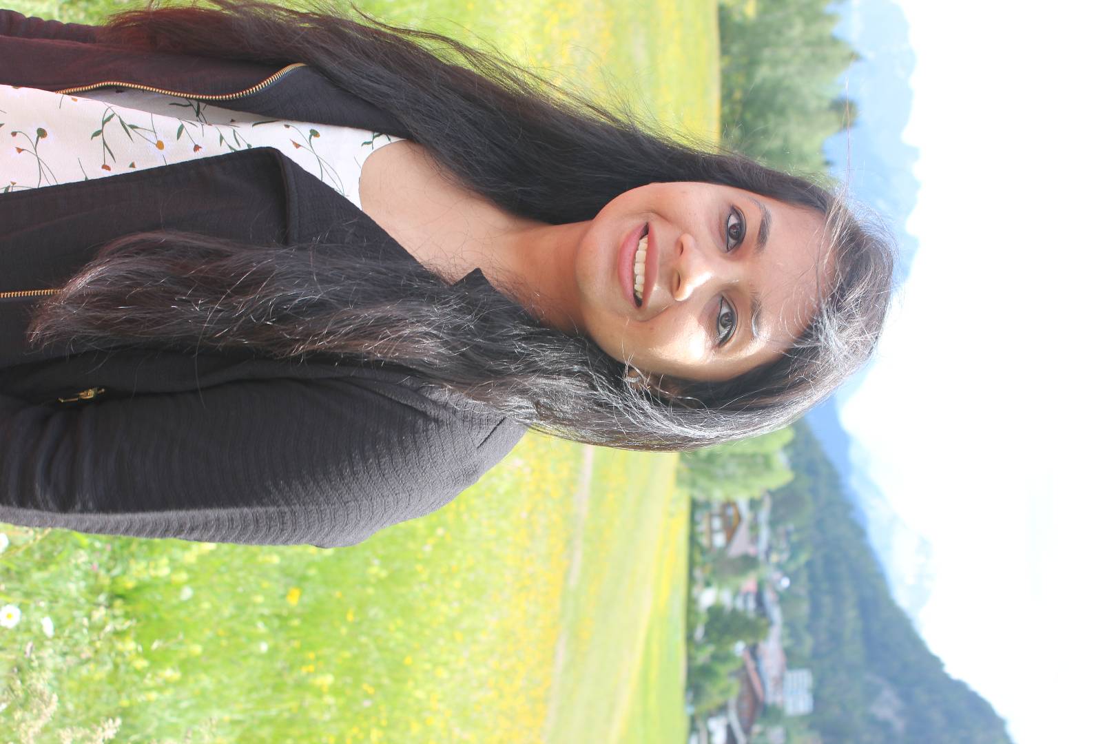 Simran Parekh Picture